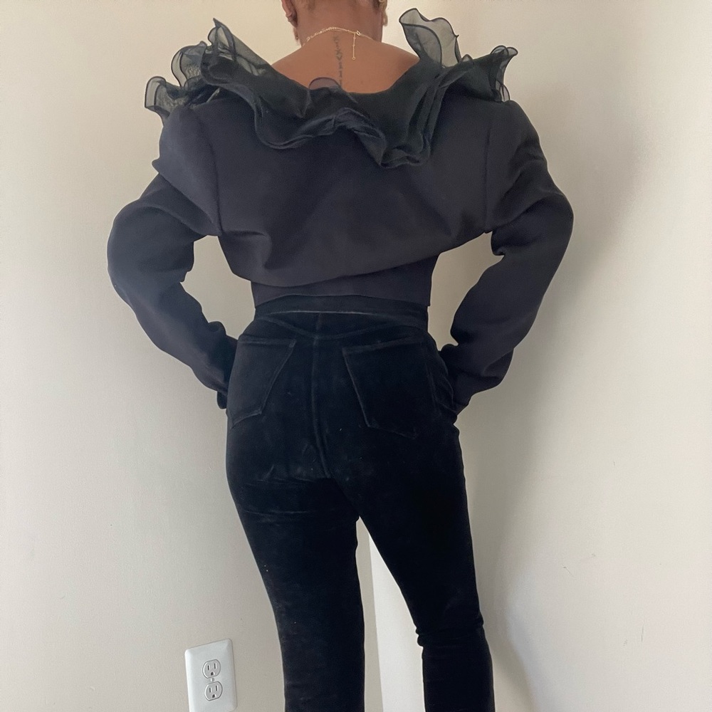 Vintage Ruffled collar blouse - Picture 3 of 5